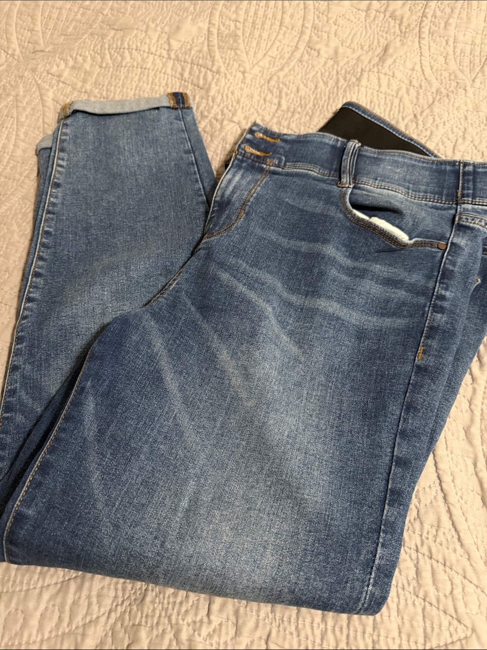 Apt. 9 cuffed skinny jeans size 16